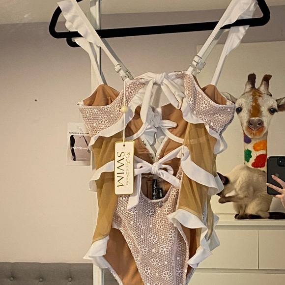 For love & lemons Elle lace one piece - Picture 4 of 8